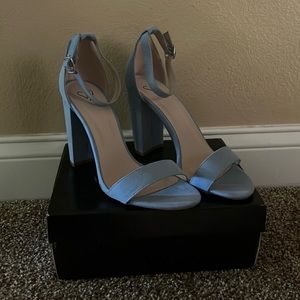 NEW Windsor heels.